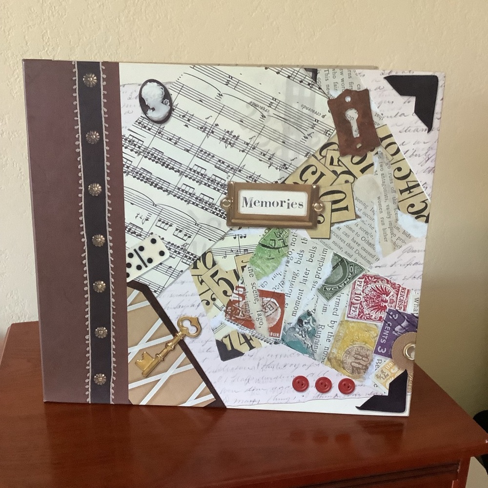 NWOT 14x12.5 scrapbook - Picture 2 of 5